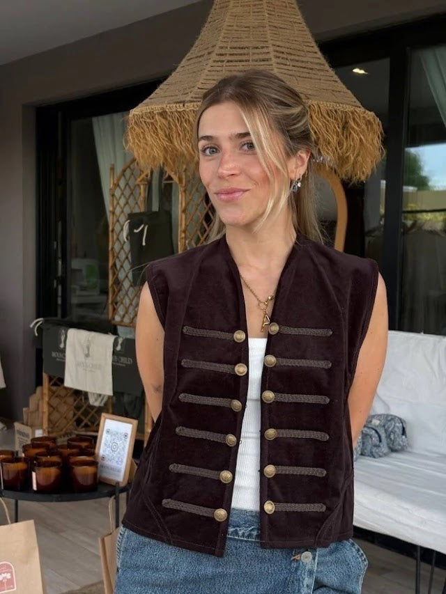 Brown Vest / 00